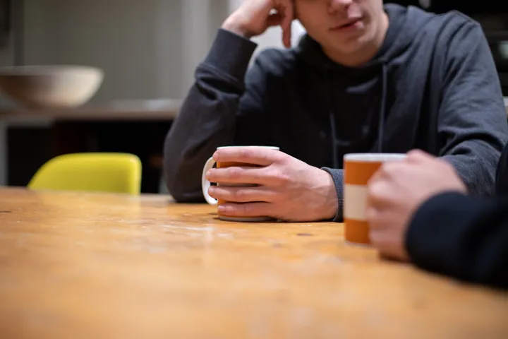 Young Ppl Having A Cup Of Tea Young Ppl Having A Cup Of Tea